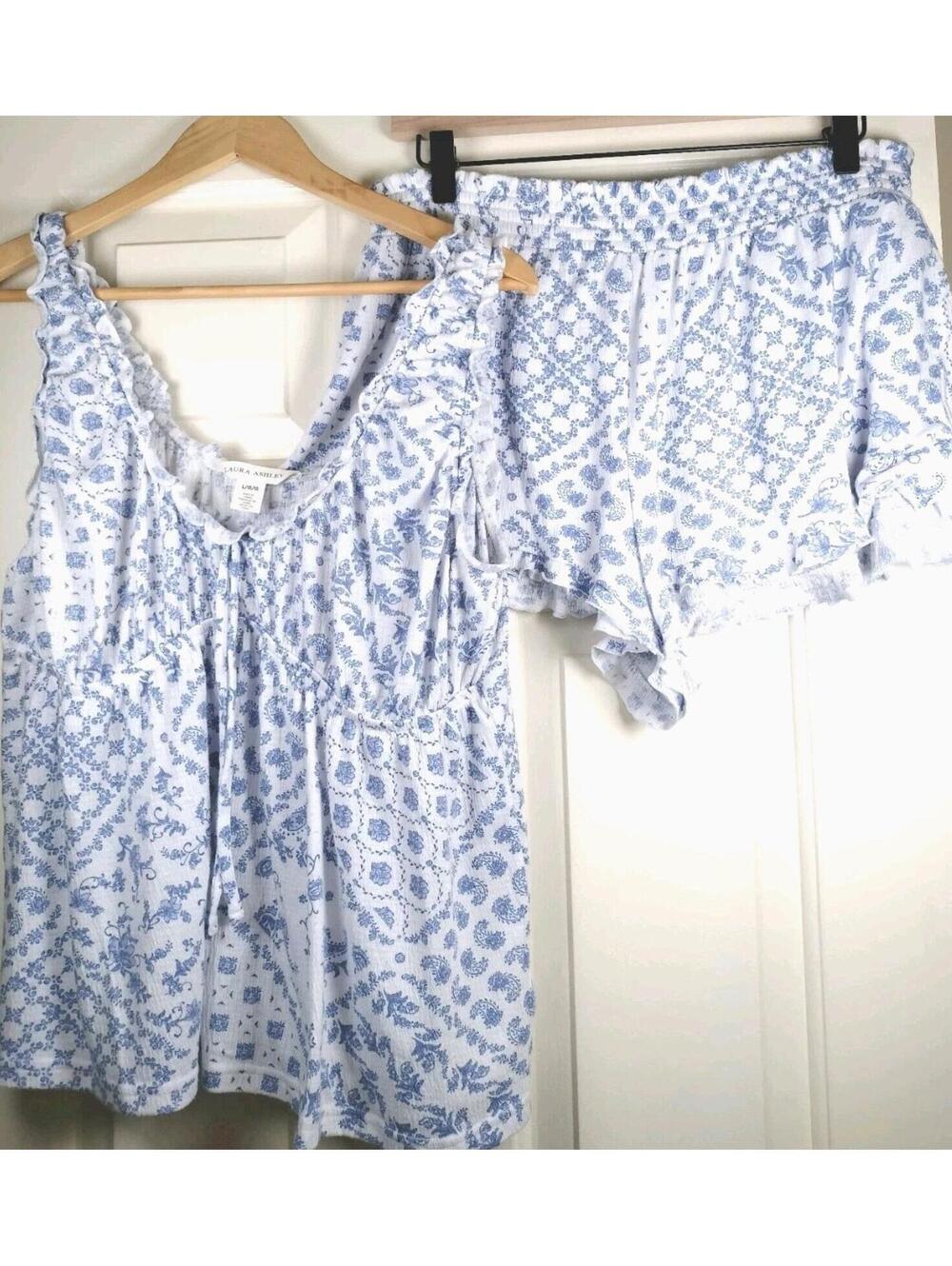 Laura Ashley Blue Floral Paisley Pajama Set Large‎ L Ruffle Tank & Shorts Knit